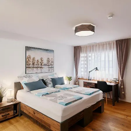 شقة Montanas - Luxuswohnung Mit Kamin - Nahe Caumasee & Talstation *