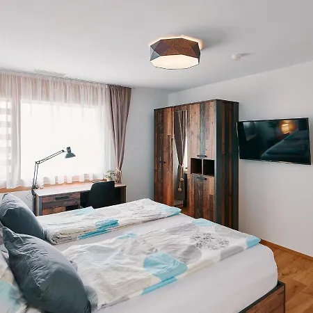 شقة Montanas - Luxuswohnung Mit Kamin - Nahe Caumasee & Talstation *