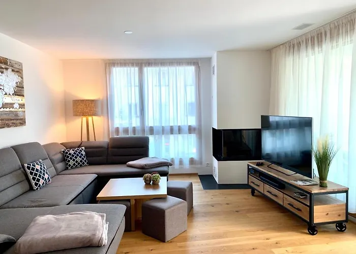 Montanas - Luxuswohnung Mit Kamin - Nahe Caumasee & Talstation