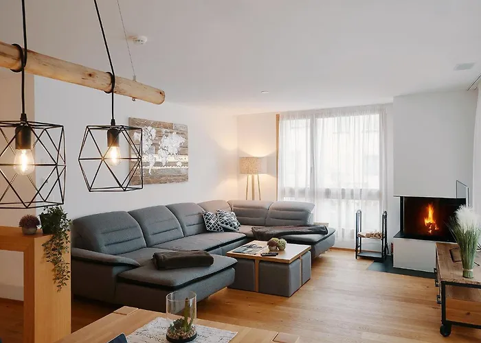 Montanas - Luxuswohnung Mit Kamin - Nahe Caumasee & Talstation Apartment *