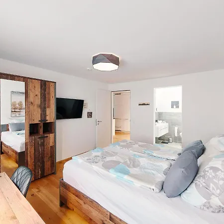 公寓 Montanas - Luxuswohnung Mit Kamin - Nahe Caumasee & Talstation 弗利姆斯